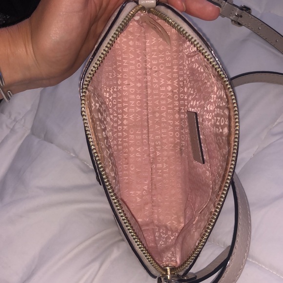 Kate Spade cross body - Picture 9 of 9